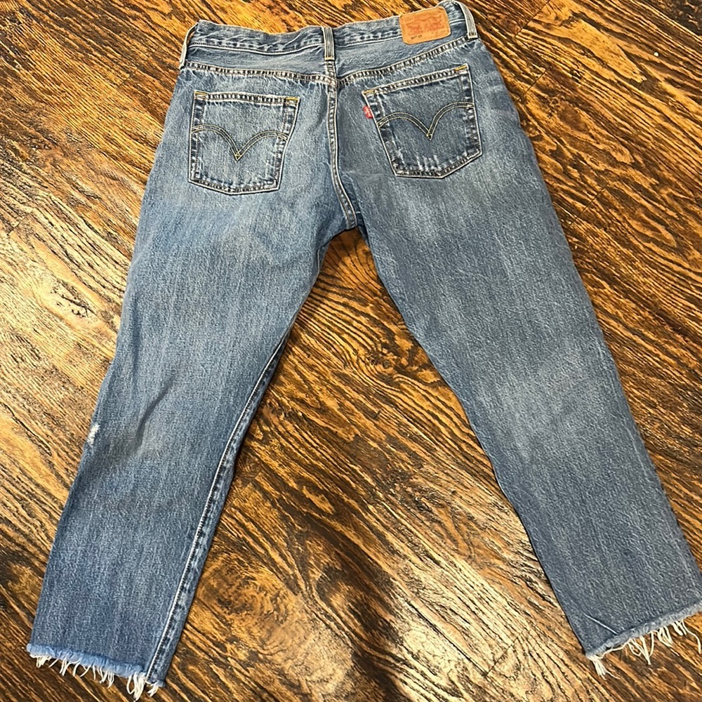 Levi’s 501 distressed jean